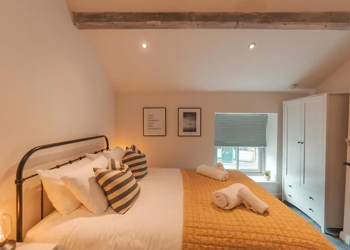 Bridge Apartment